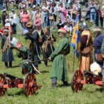 побывать в центре событий